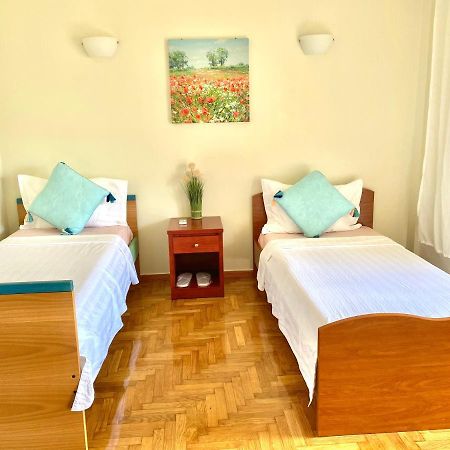 Quiet Near Subway And Acropolis 2 Bedrooms Apt Αθήνα Εξωτερικό φωτογραφία